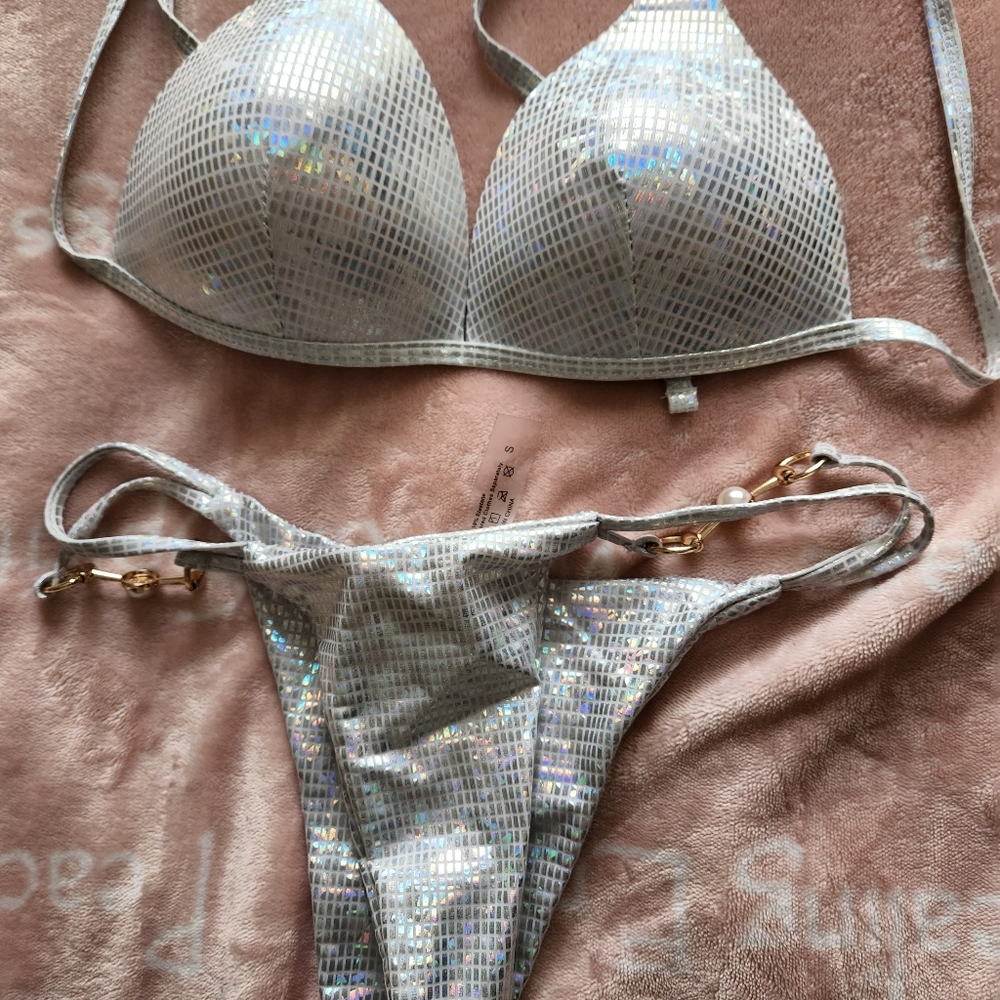 2 bathing suits - Picture 12 of 15